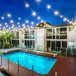 Star 3*, Brisbane Australia